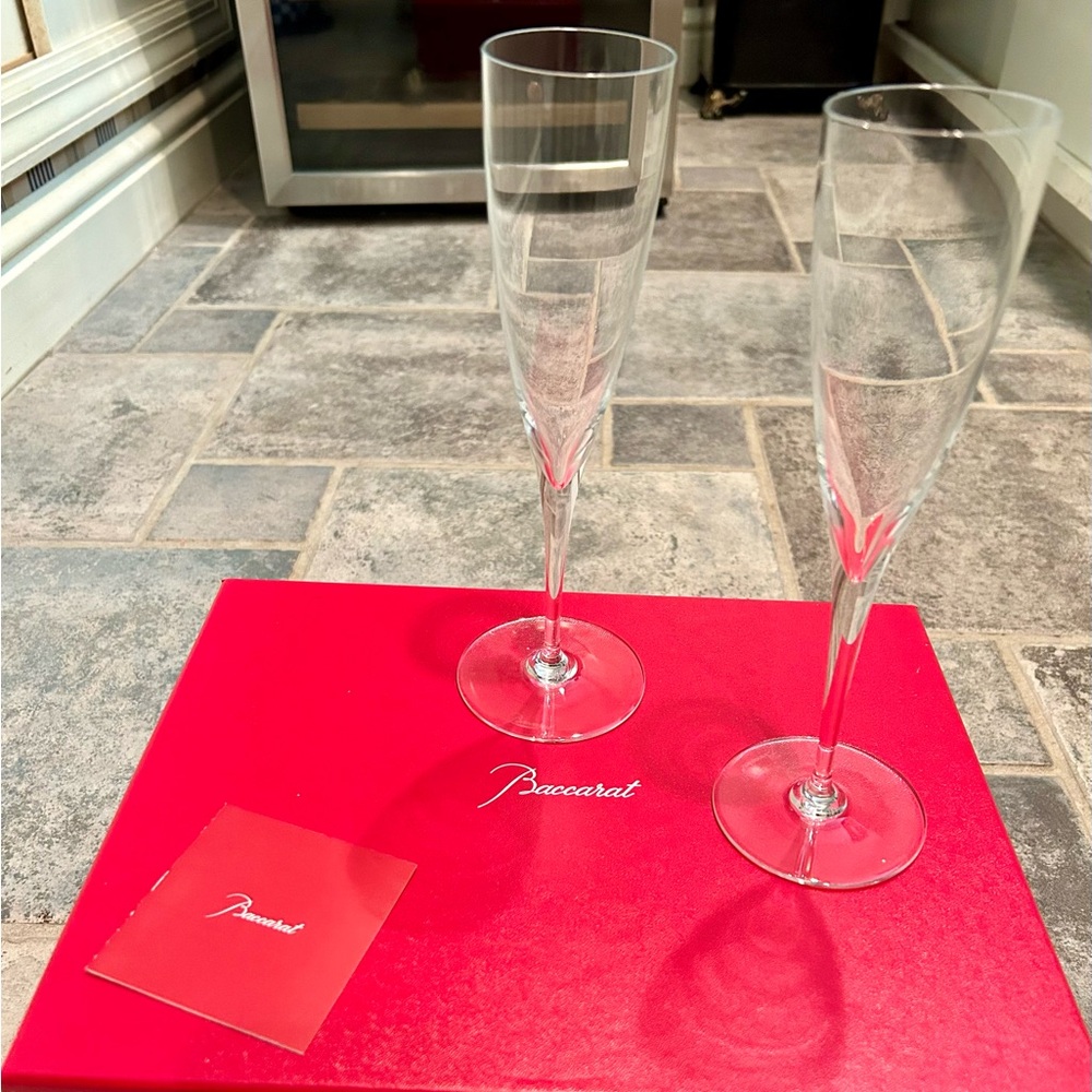 NWT Baccarat Dom Perignon Flutes in Gift Box